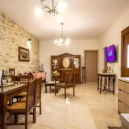 Apartment Kalomiris Thea